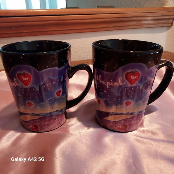 Limited edition Tequila Rose mugs - Picture 7 of 7